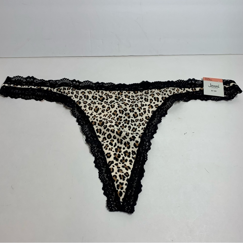 NWT. Jenni Intimated thong. XXXL. Leopard print Lace at the waistband and legs